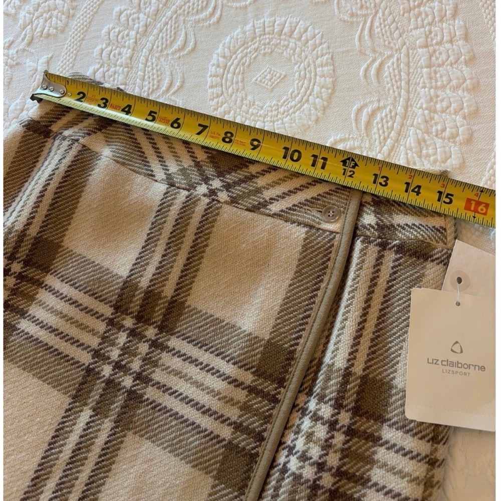 Liz Claiborne Lizsport Plaid Wool Blend Wrap Mini Skirt Scottish Moors Tan 10 - Picture 9 of 14